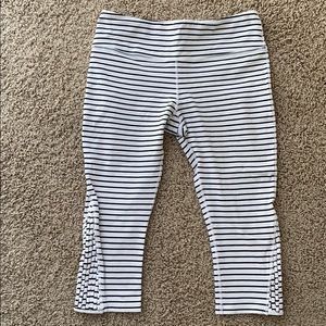 GLYDER cropped workout leggings black/white size M